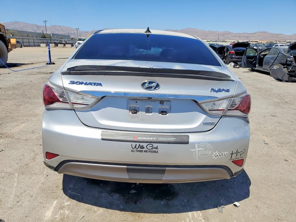 2013 HYUNDAI SONATA HYBRID — Фото 6 из 12