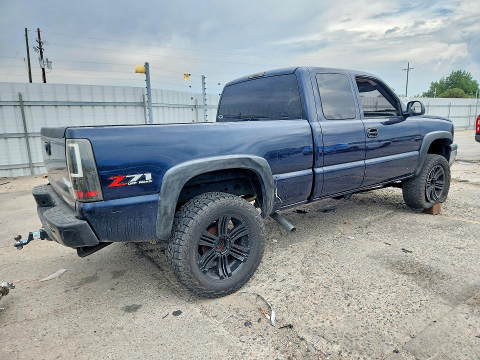 2005 CHEVROLET SILVERADO K1500 — Фото 3 из 13