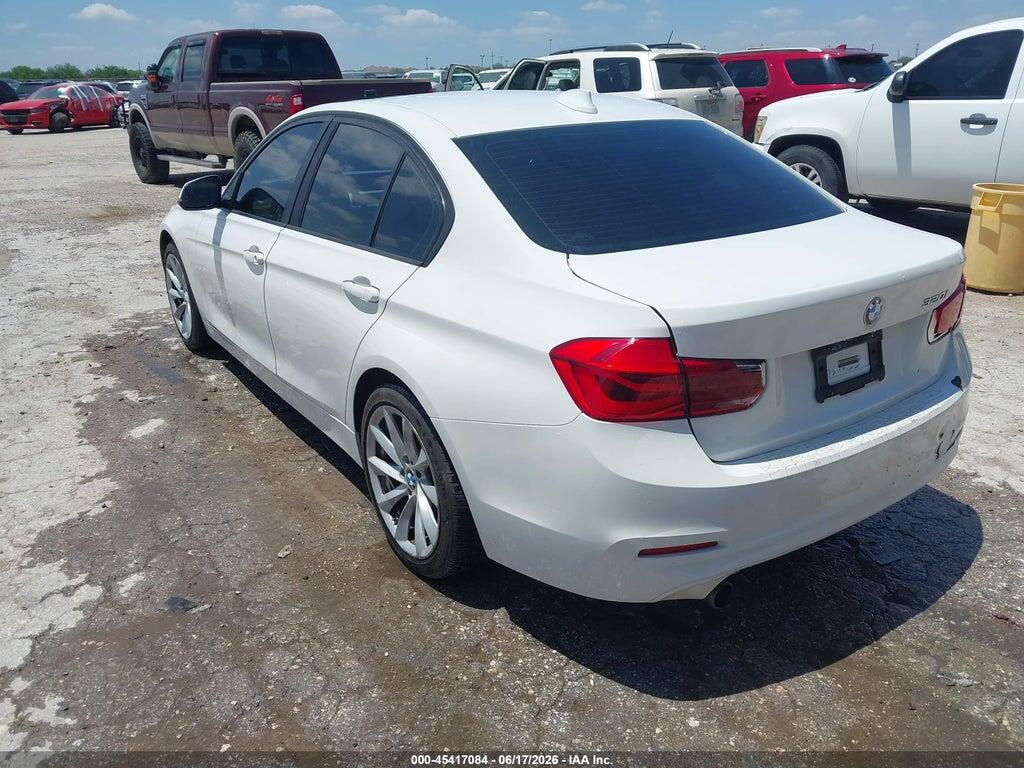 WBA8E1G51JNU92437 2018 BMW 320I photo no. 3