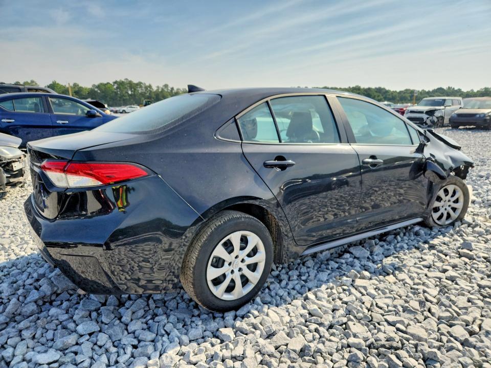 2025 TOYOTA COROLLA LE — Фото 3 из 12