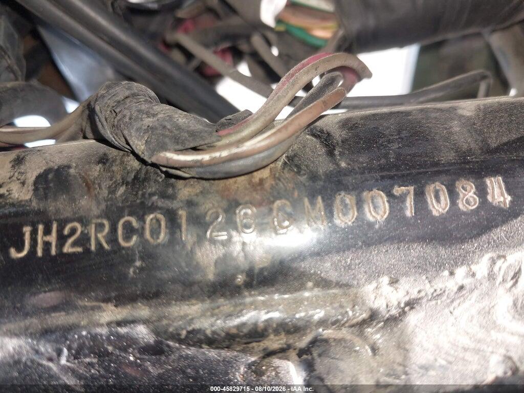 JH2RC0126CM007084 1982 HONDA CB750 photo no. 10
