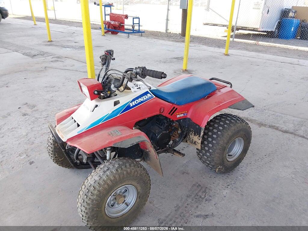 JH3TE030XGK052781 1986 HONDA TRX200 photo no. 2