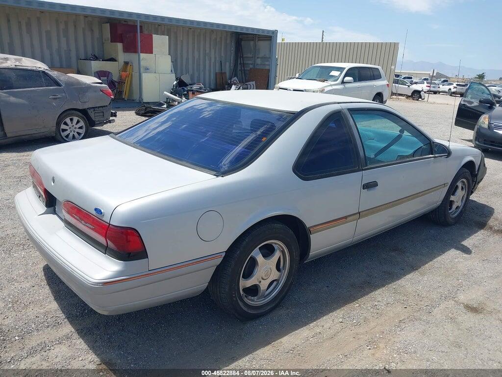 1FAPP6245NH160810 1992 FORD THUNDERBIRD photo no. 4