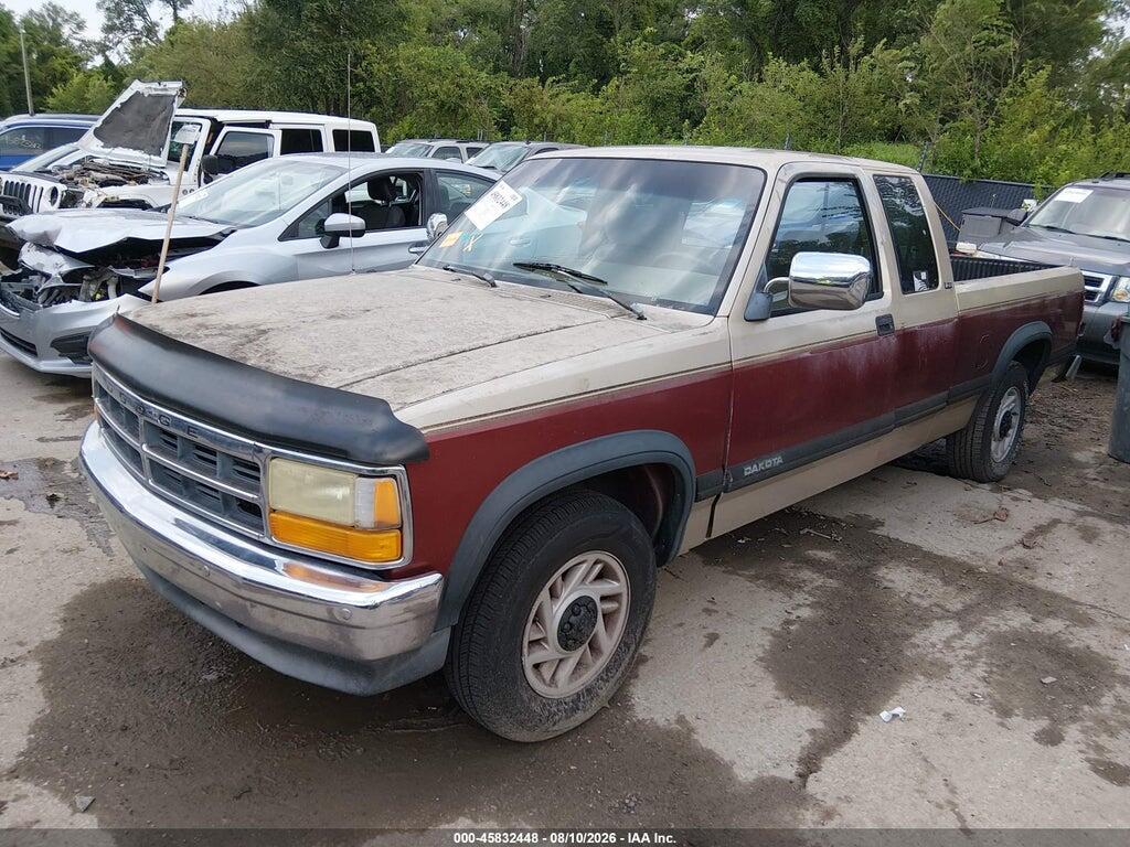 1B7GL23X7PS134108 1993 DODGE DAKOTA photo no. 2