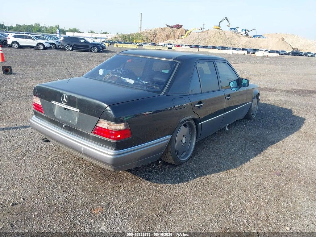 WDBEA32E1RC035850 1994 MERCEDES-BENZ E photo no. 4