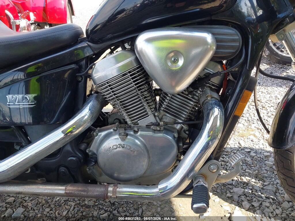 JH2PC2109RM500591 1994 HONDA VT600 photo no. 8