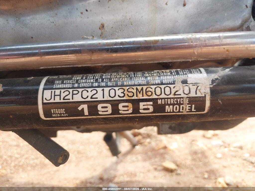 JH2PC2103SM600207 1995 HONDA VT600 photo no. 10