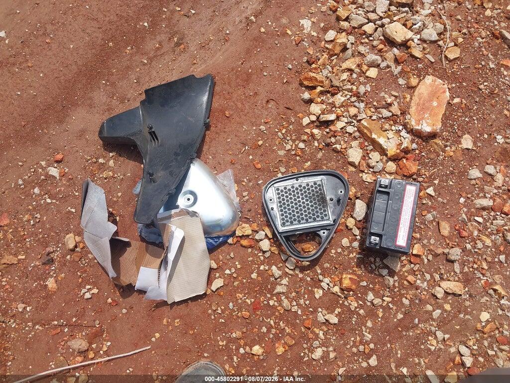 JH2PC2103SM600207 1995 HONDA VT600 photo no. 11