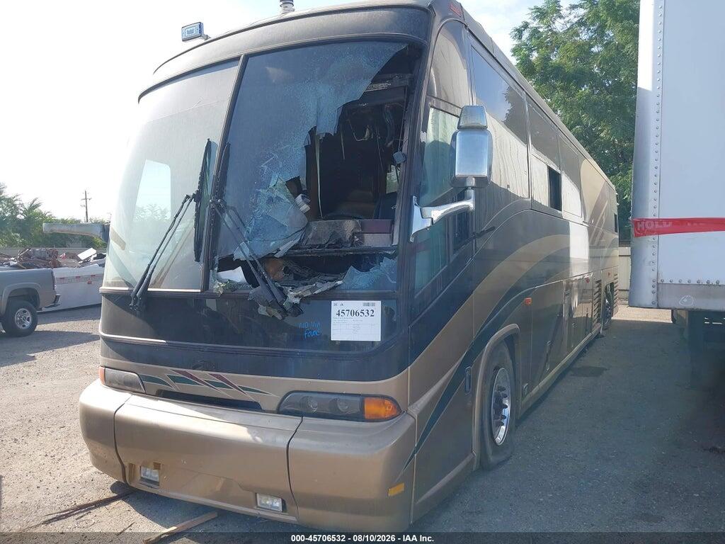 1M8TRMYA5WP060011 1998 MOTOR COACH INDUSTRIES TRANSIT BUS photo no. 2