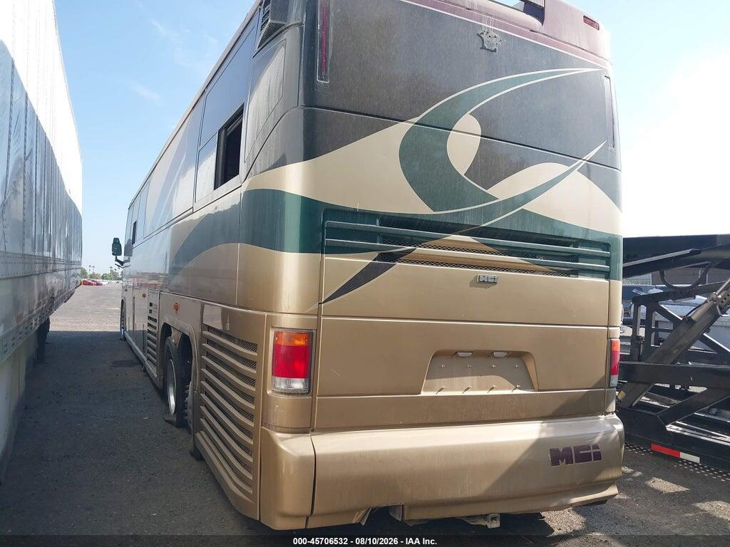 1M8TRMYA5WP060011 1998 MOTOR COACH INDUSTRIES TRANSIT BUS photo no. 3