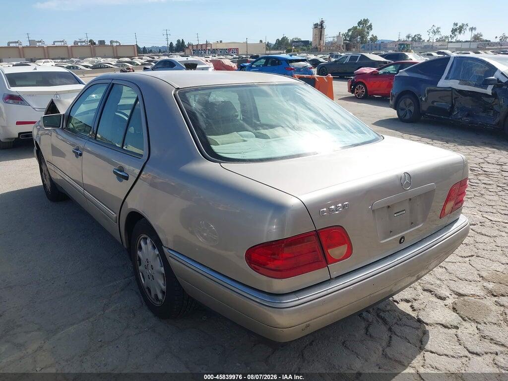 WDBJF65H4XA835090 1999 MERCEDES-BENZ E 320 photo no. 3