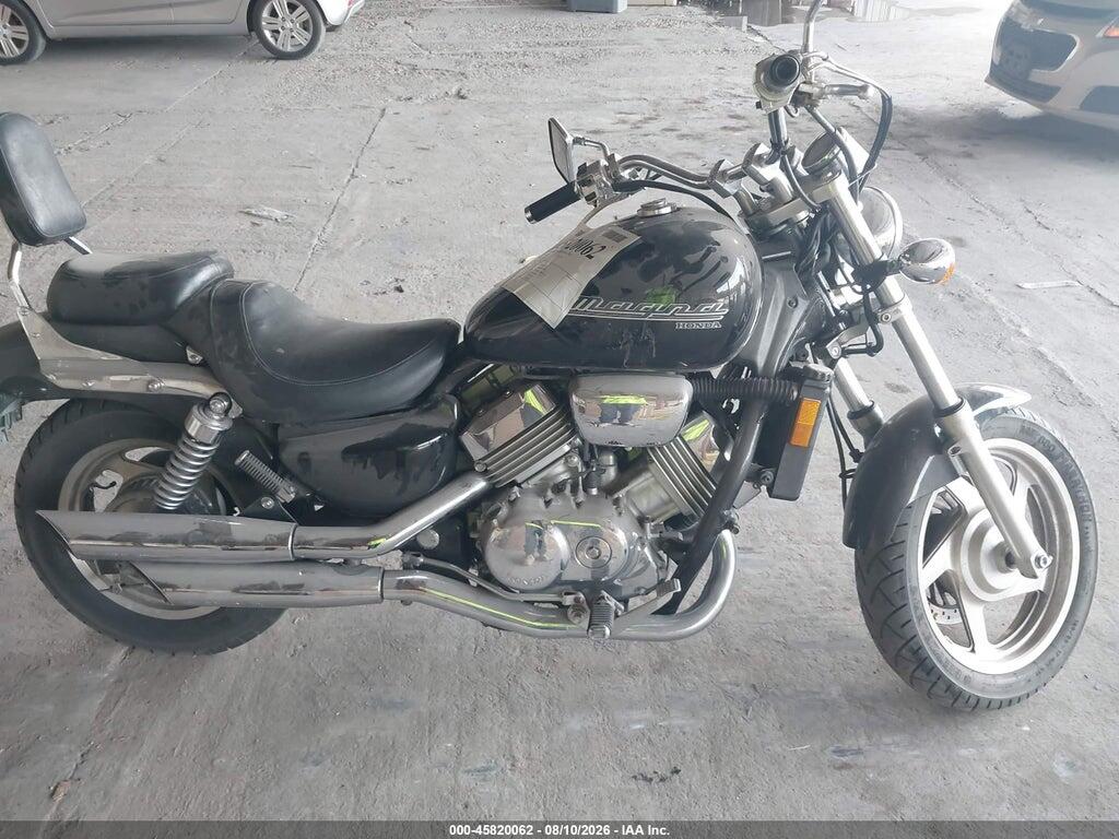 JH2RC4333YM500032 2000 HONDA VF750 photo no. 12