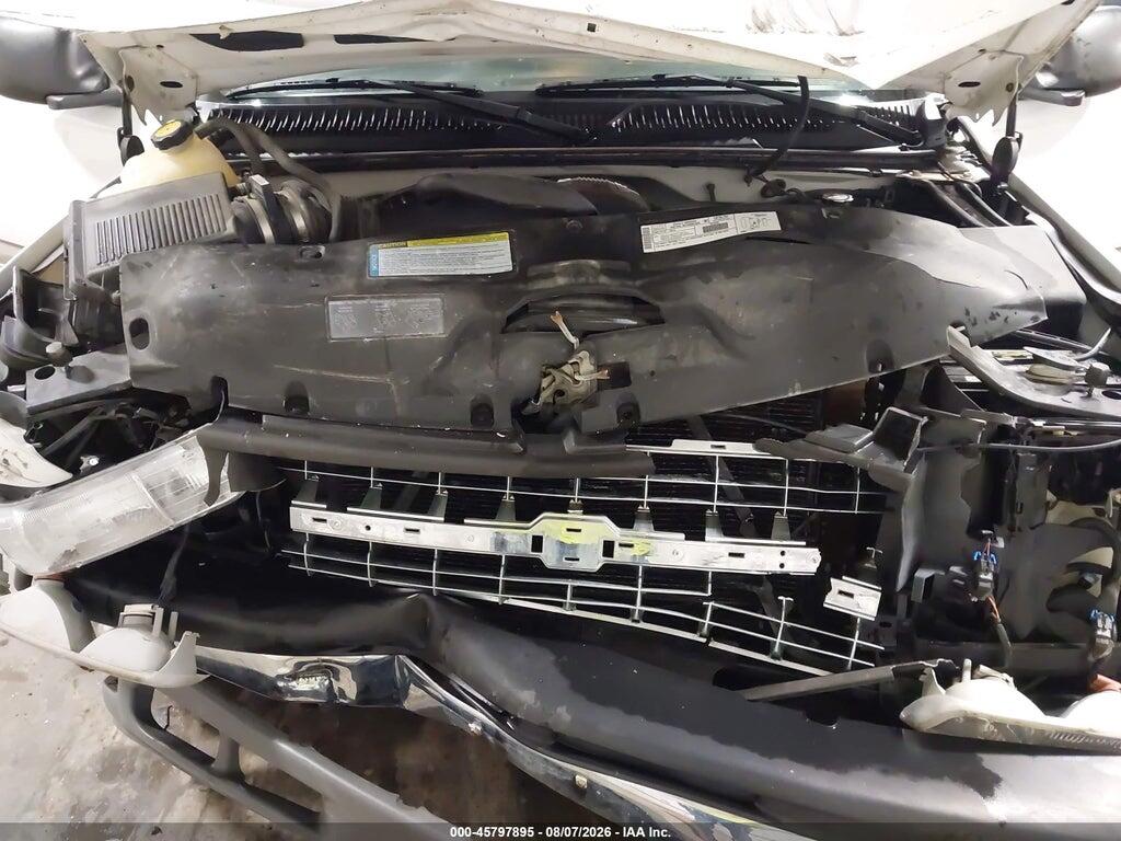 1GCEK14V5YE358446 2000 CHEVROLET SILVERADO 1500 photo no. 10