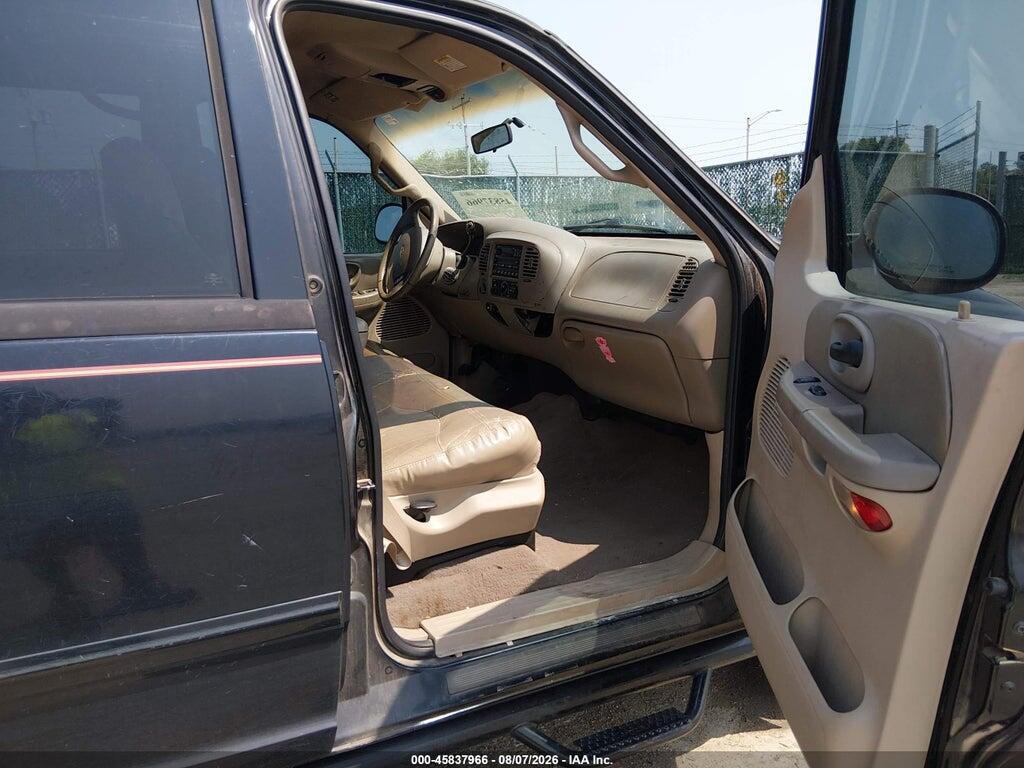 1FTRW08L71KE34359 2001 FORD F-150 photo no. 5
