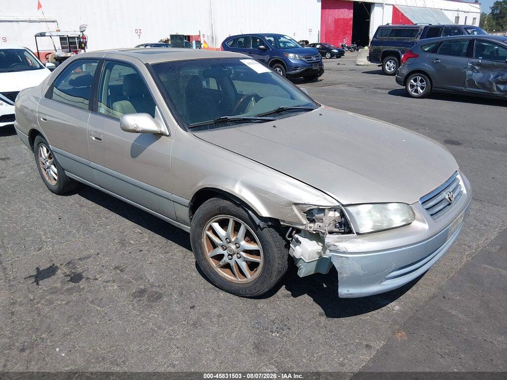 JT2BF22K110313781 2001 TOYOTA CAMRY photo no. 1