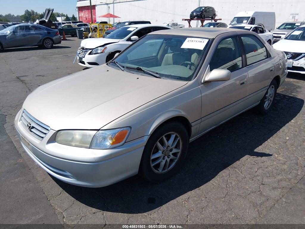 JT2BF22K110313781 2001 TOYOTA CAMRY photo no. 2