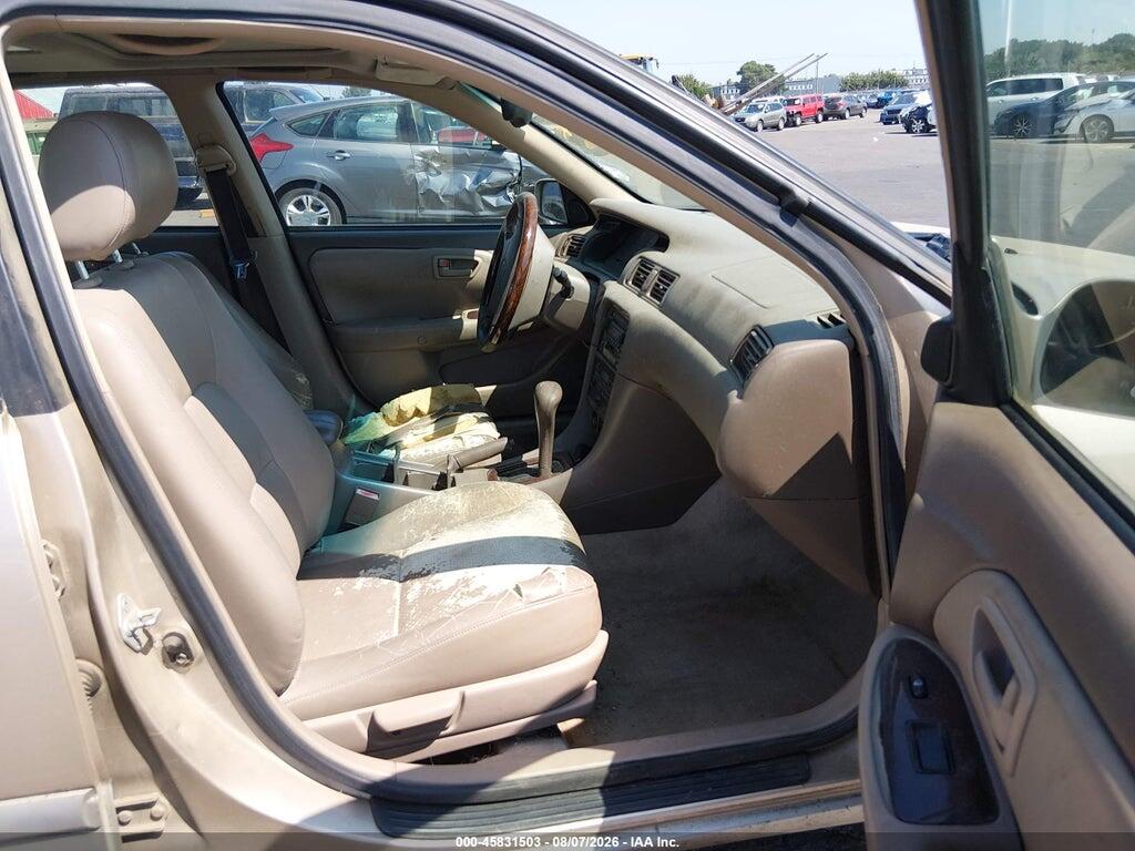 JT2BF22K110313781 2001 TOYOTA CAMRY photo no. 5