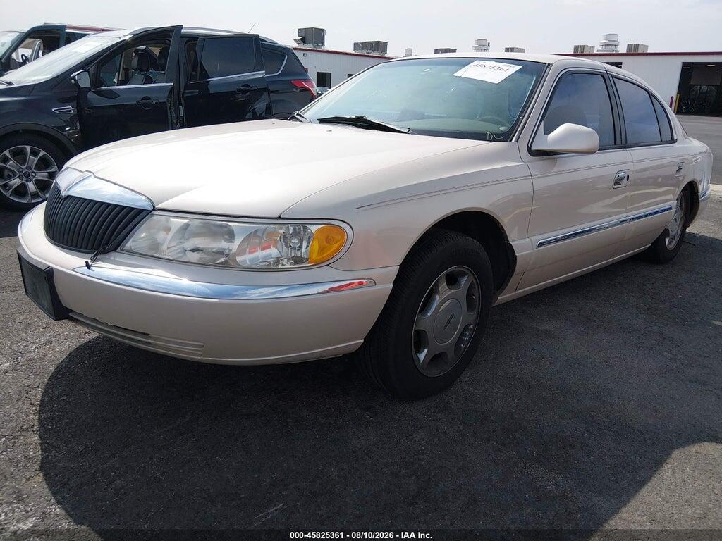 1LNHM97V41Y600418 2001 LINCOLN CONTINENTAL photo no. 2