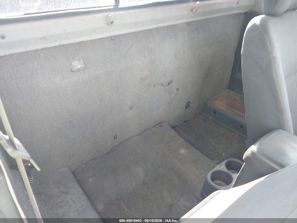 1N6ED26T41C337307 2001 NISSAN FRONTIER photo no. 8