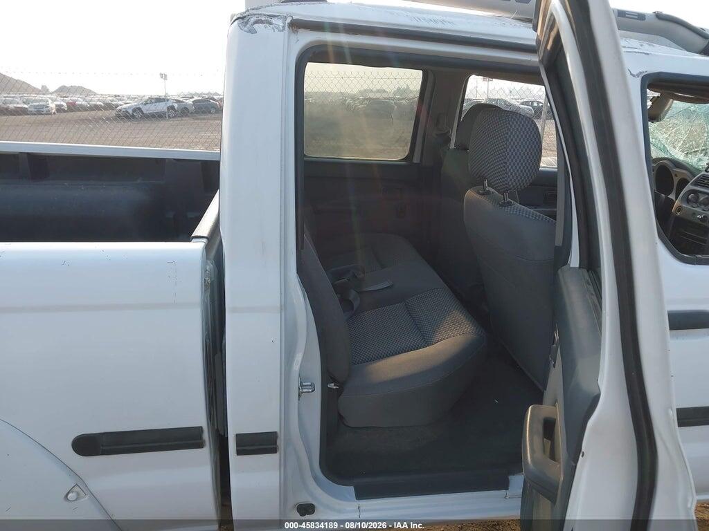 1N6ED29Y72C307677 2002 NISSAN FRONTIER photo no. 8