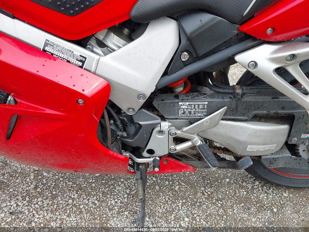 JH2RC461X2M400642 2002 HONDA VFR800 photo no. 9