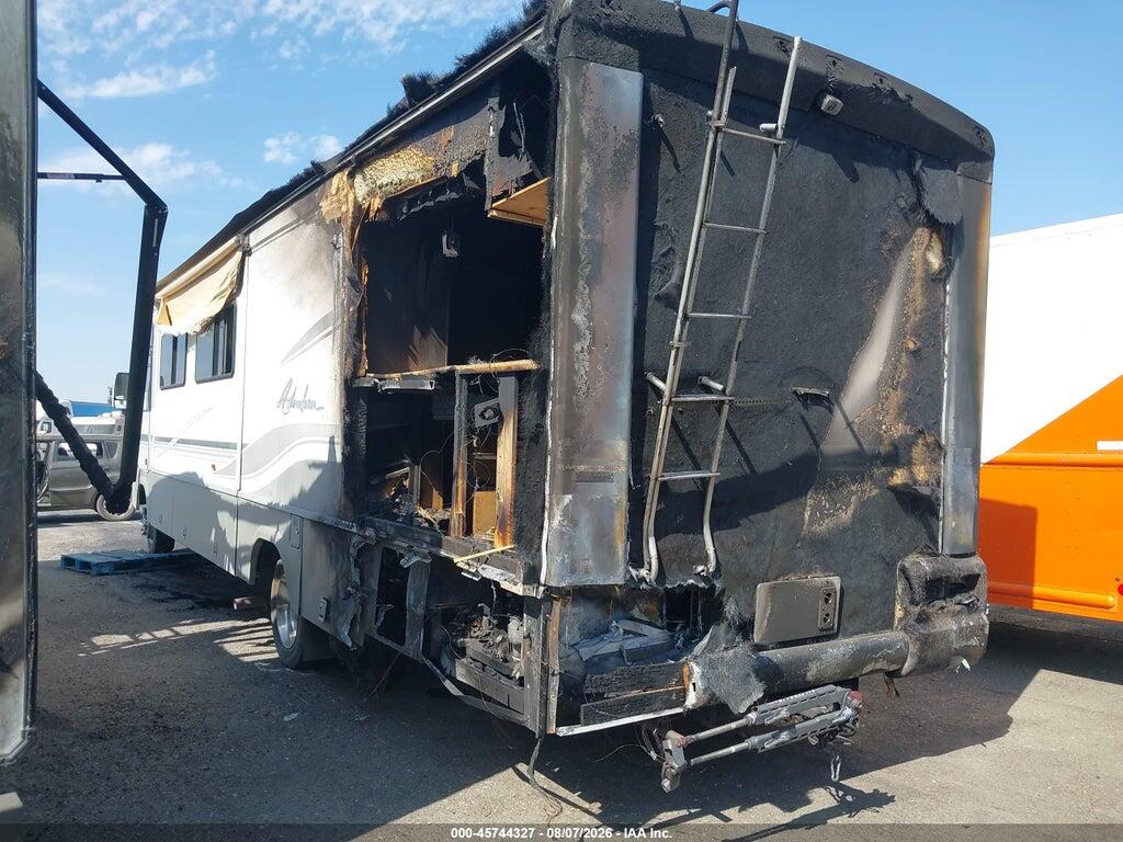 5B4MP67G823344993 2002 WORKHORSE CUSTOM CHASSIS MOTORHOME CHASSIS photo no. 3