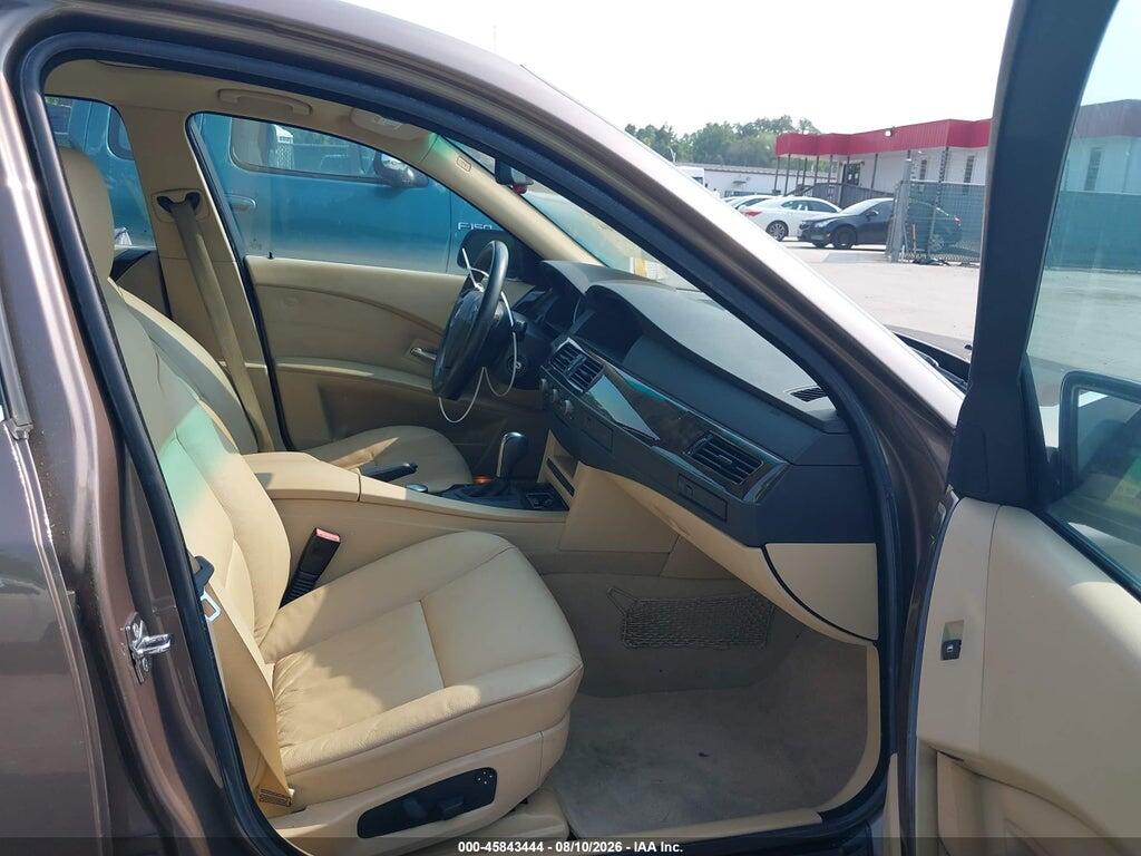 WBANA73594B800581 2004 BMW 530I photo no. 5