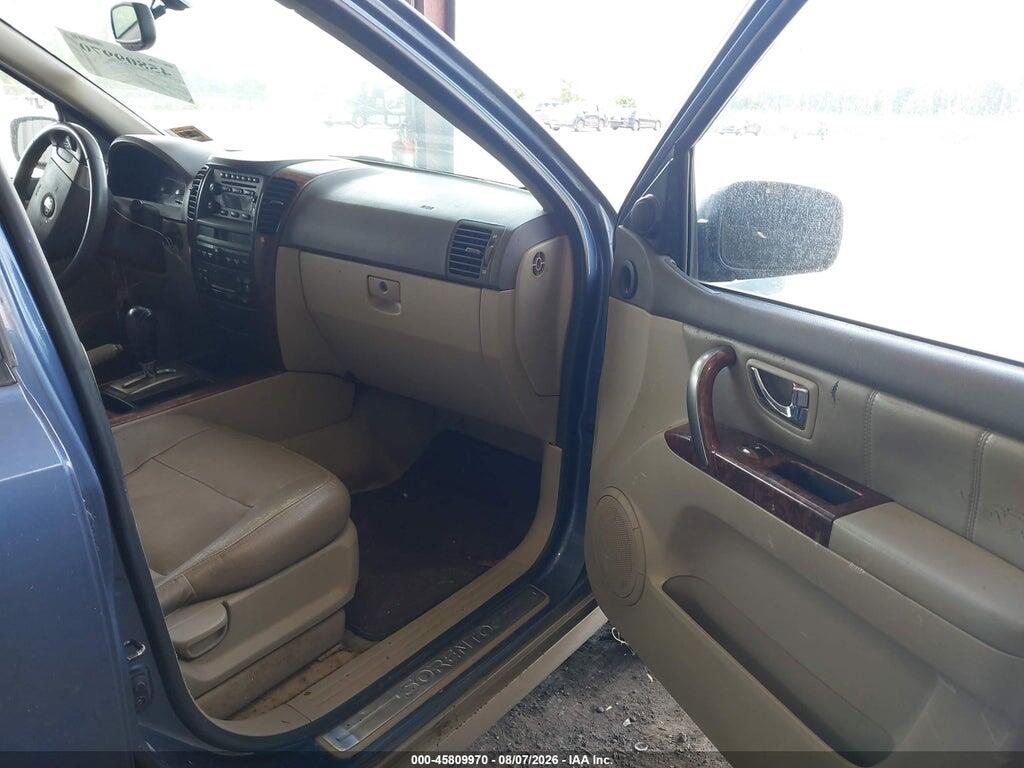 KNDJC733445285210 2004 KIA SORENTO photo no. 5