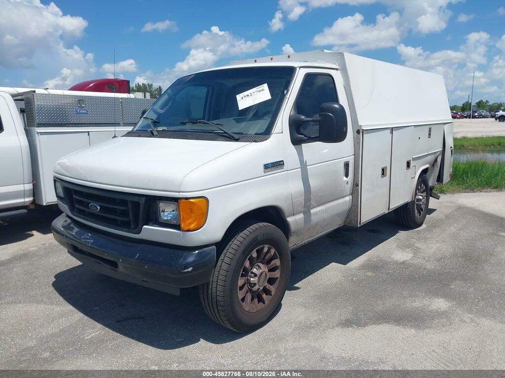 1FDSE35L25HB19784 2005 FORD E-350 CUTAWAY photo no. 2