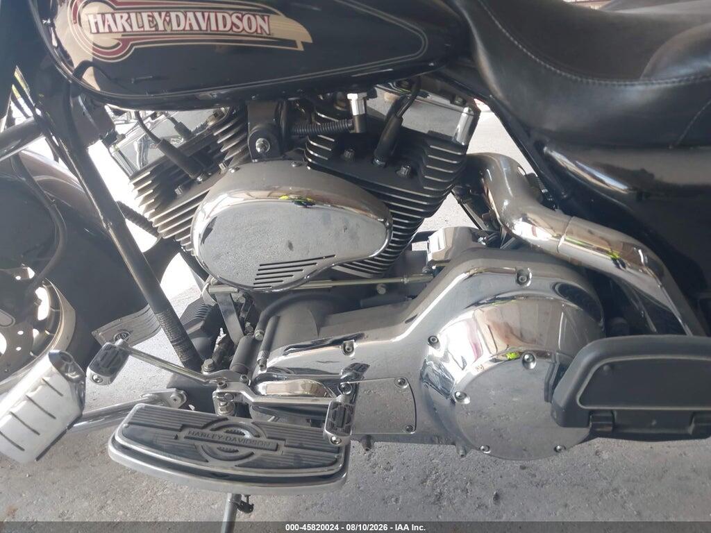 1HD1FFW115Y623740 2005 HARLEY-DAVIDSON FLHTCI photo no. 9