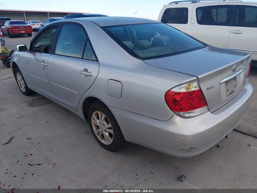 4T1BF32K35U615001 2005 TOYOTA CAMRY photo no. 3