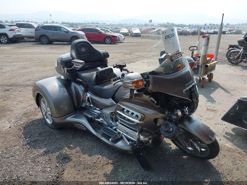 1HFSC47F66A501548 2006 HONDA GL1800 photo no. 1