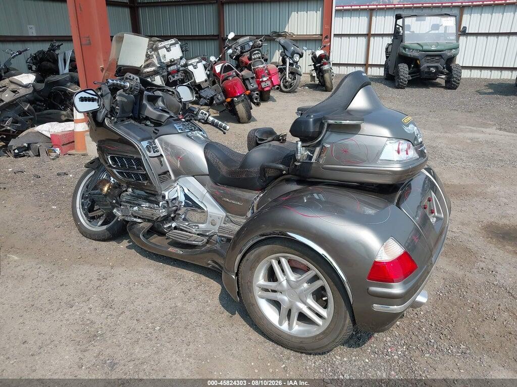 1HFSC47F66A501548 2006 HONDA GL1800 photo no. 3