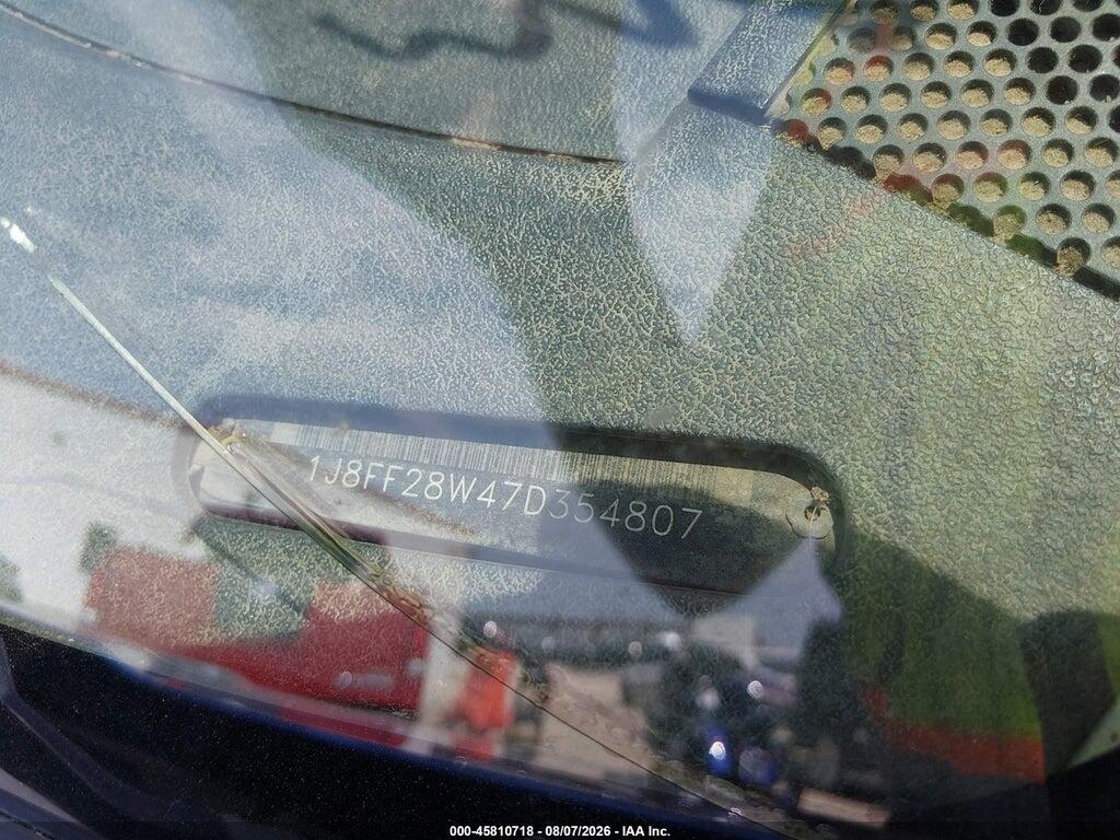 1J8FF28W47D354807 2007 JEEP PATRIOT photo no. 9