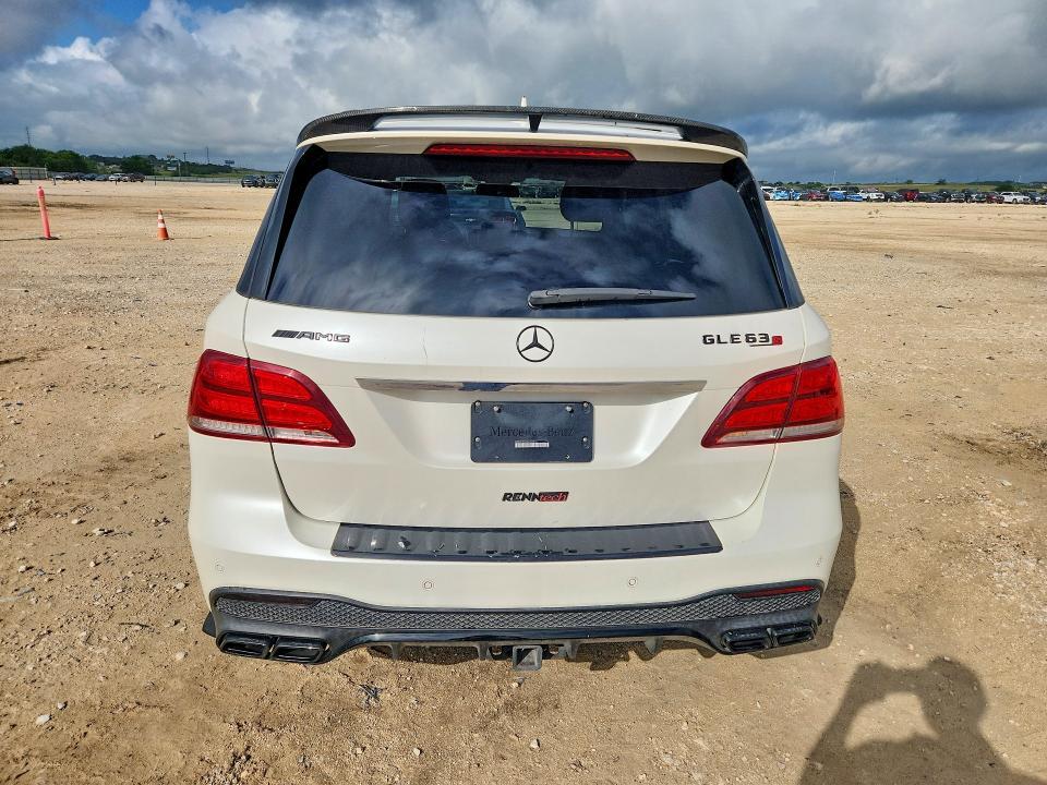 2016 MERCEDES-BENZ GLE 63 AMG-S 4MATIC — Фото 6 из 13