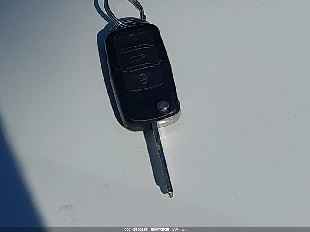 WVWBB71K58W304445 2008 VOLKSWAGEN RABBIT photo no. 11