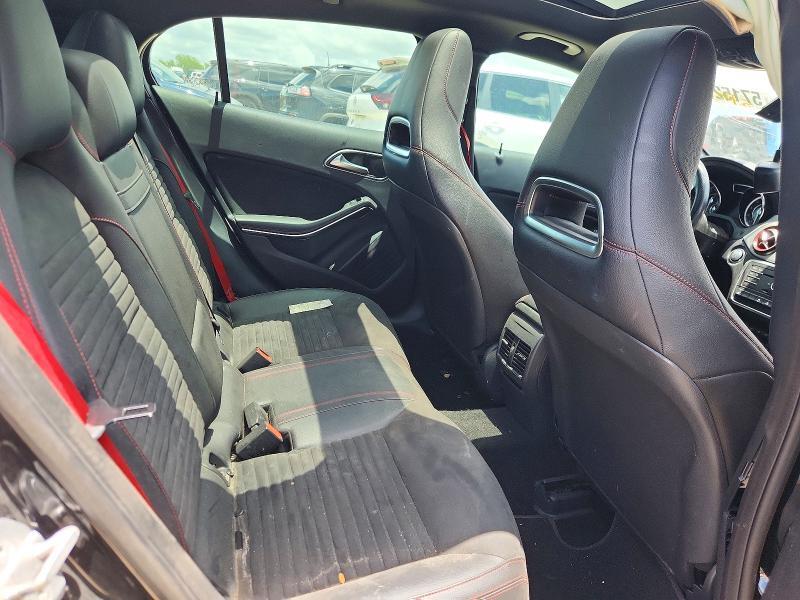 2016 MERCEDES-BENZ GLA 45 AMG — Фото 10 из 12