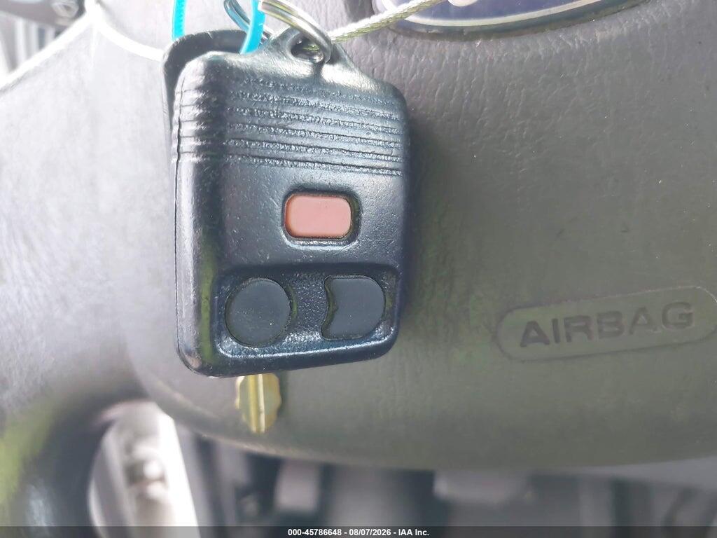 1FTNE24L48DA87011 2008 FORD E-250 photo no. 11
