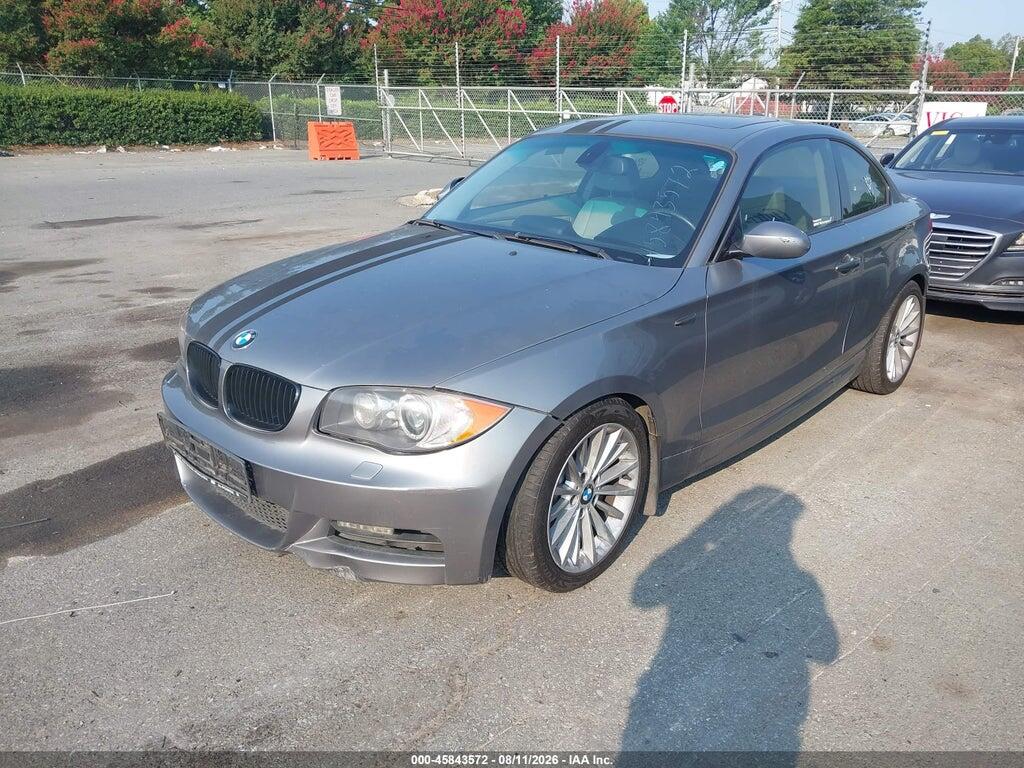 WBAUC73559VK94646 2009 BMW 135I photo no. 2