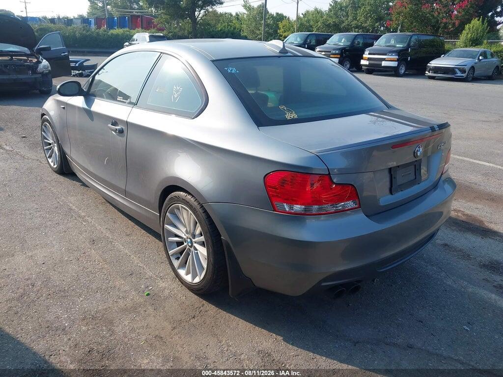 WBAUC73559VK94646 2009 BMW 135I photo no. 3
