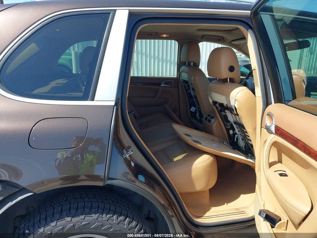 WP1AA2AP1ALA03660 2010 PORSCHE CAYENNE photo no. 8