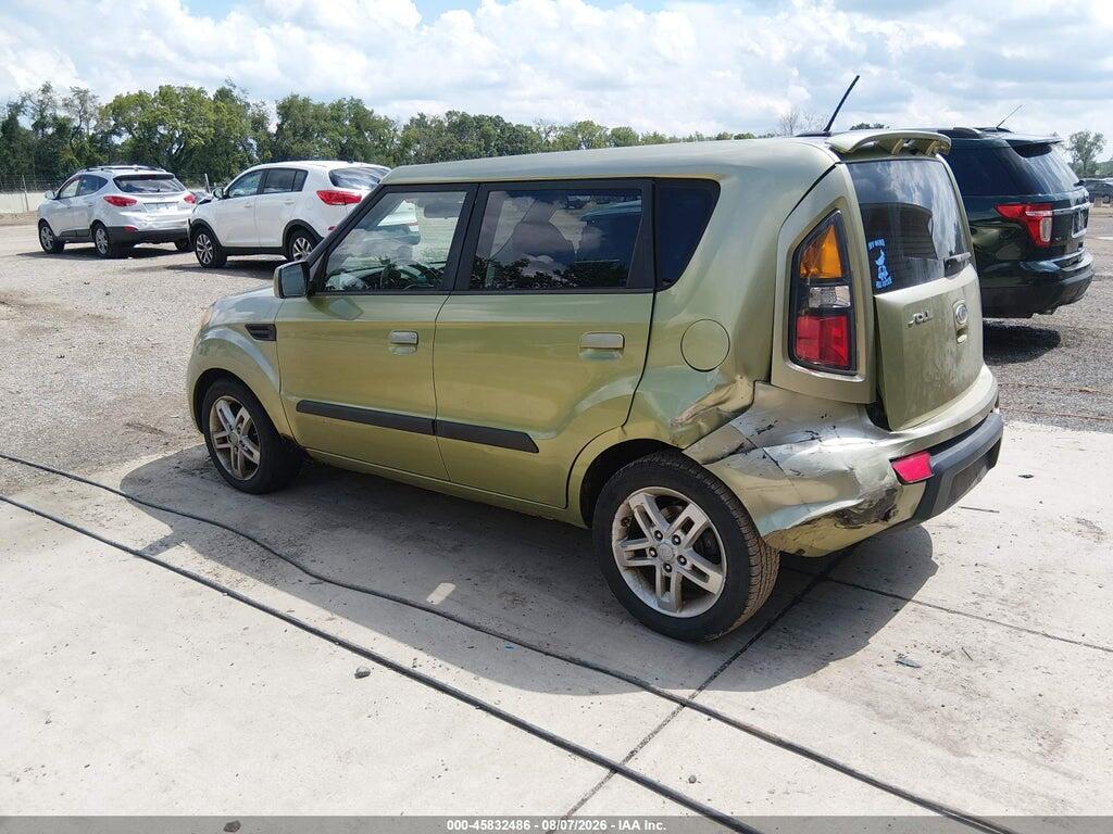 KNDJT2A22A7104635 2010 KIA SOUL photo no. 3
