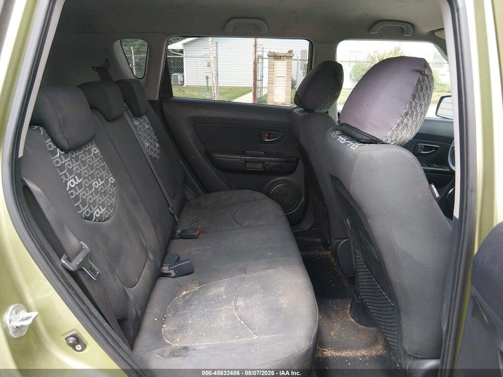 KNDJT2A22A7104635 2010 KIA SOUL photo no. 8