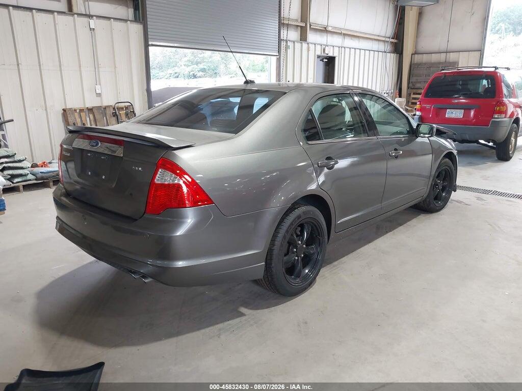 3FAHP0JAXAR359823 2010 FORD FUSION photo no. 4