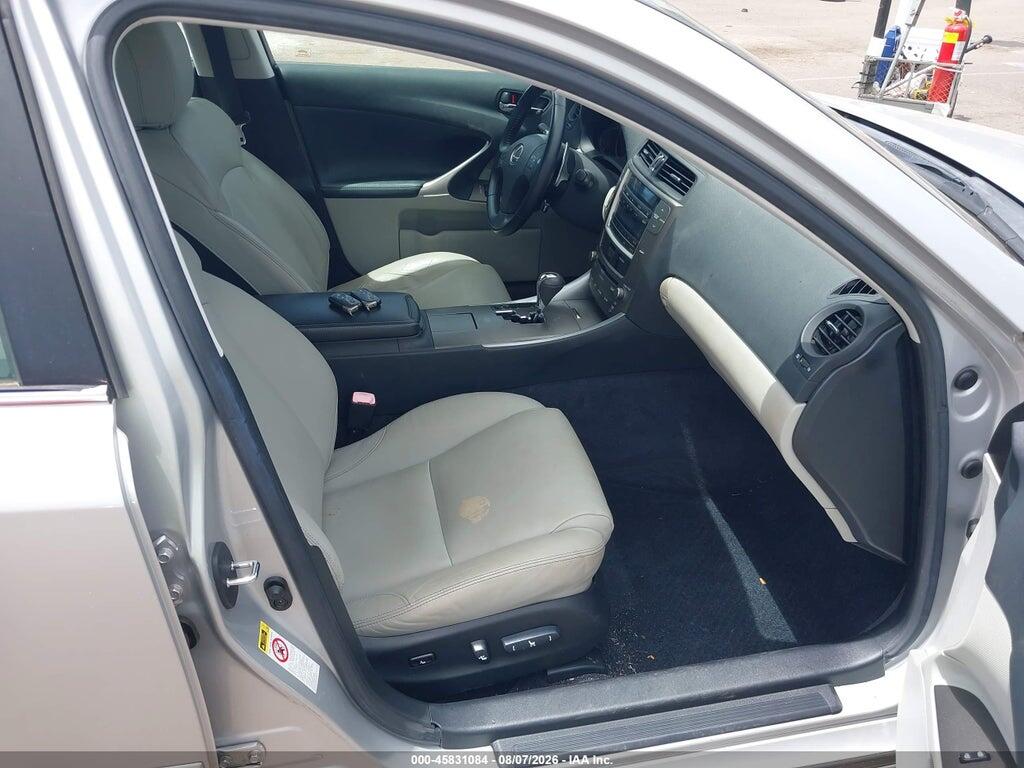 JTHBF5C21A5112794 2010 LEXUS IS 250 photo no. 5