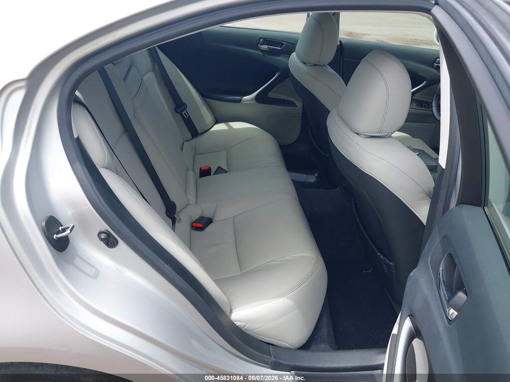 JTHBF5C21A5112794 2010 LEXUS IS 250 photo no. 8