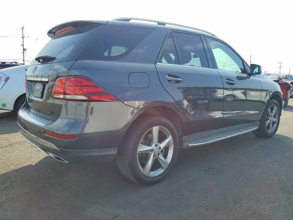 2016 MERCEDES-BENZ GLE 350 — Фото 3 из 13