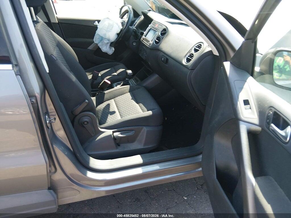 WVGBV7AX5AW511745 2010 VOLKSWAGEN TIGUAN photo no. 5