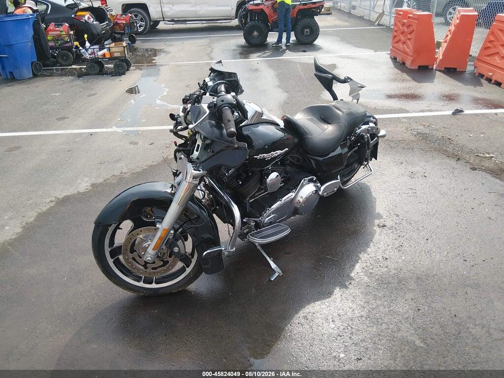 1HD1KB415AB609036 2010 HARLEY-DAVIDSON FLHX photo no. 2