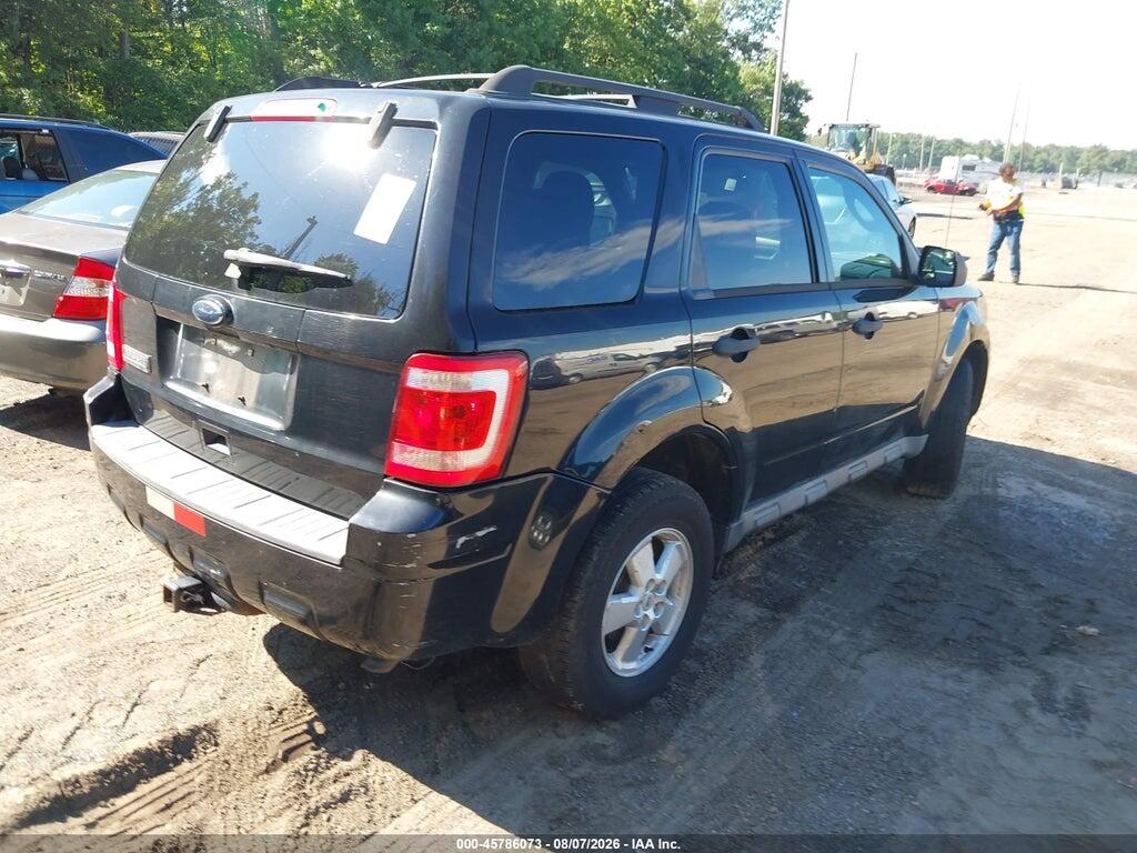1FMCU0D76AKB19245 2010 FORD ESCAPE photo no. 4